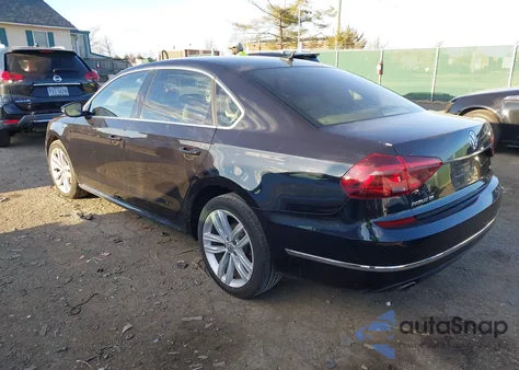 2018 Volkswagen Passat 2.0T Se z USA, uszkodzony, nr VIN 1VWBA7A36JC041589
